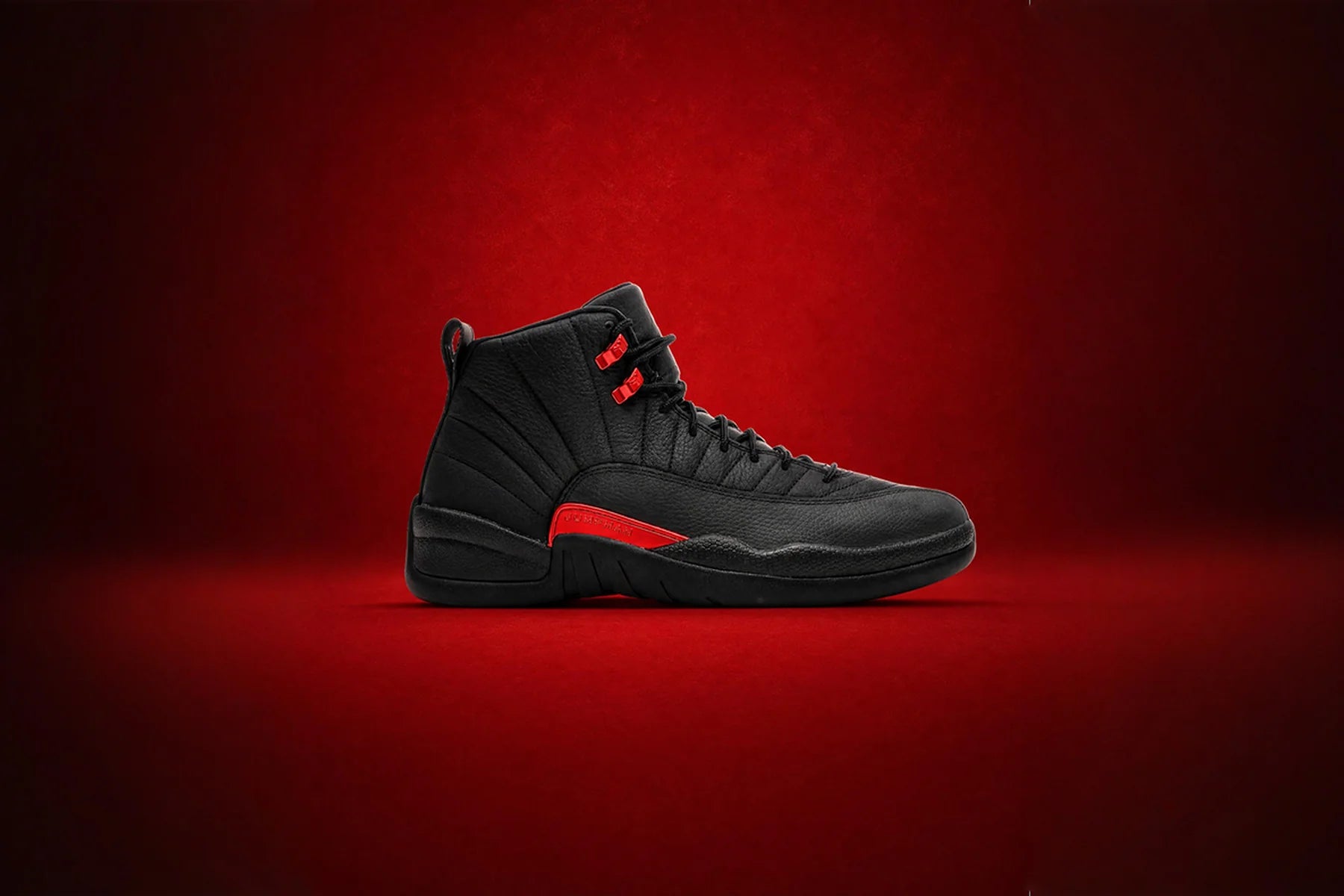 Air Jordan 12 Retro Bloodline Black Varsity Red