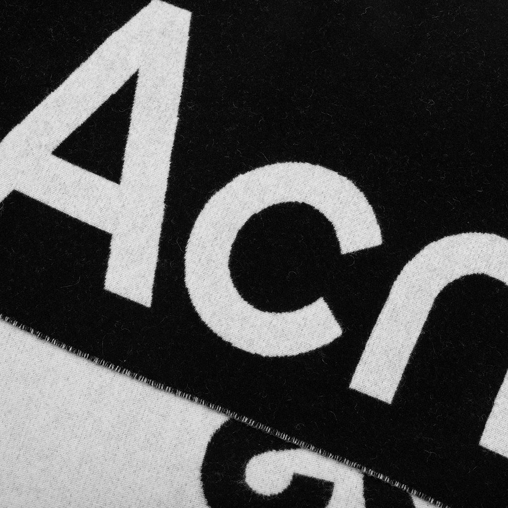 Logo Jacquard Scarf Black White
