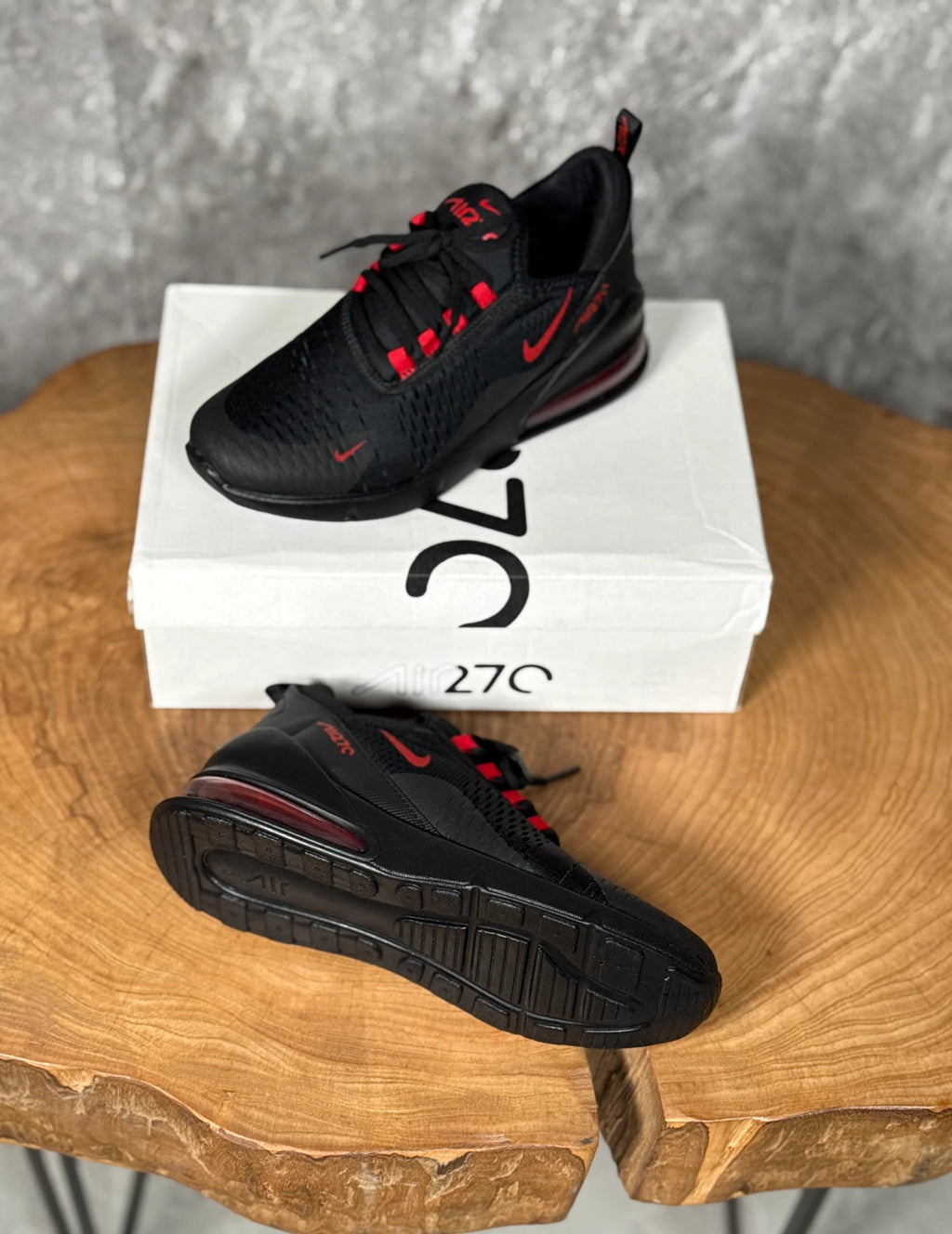 NIKE 270 MODEL