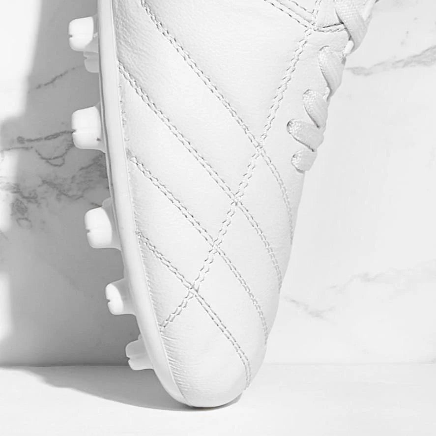 UNOZERO AG Black Modelo 10 Soccer Cleats White