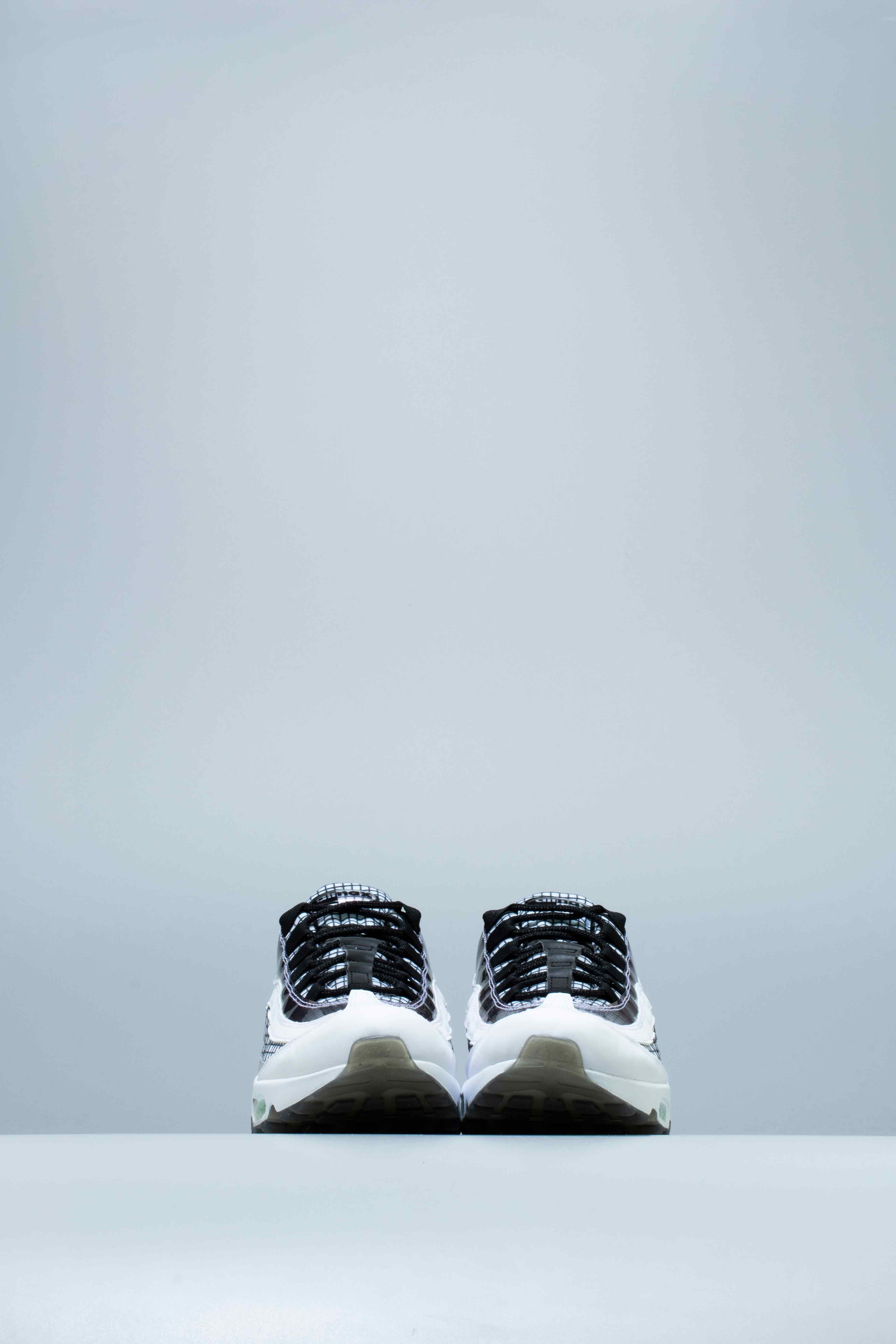 Air Max 95 Grid Pack Mens Shoe White Black Blue Glaze Lime Blast