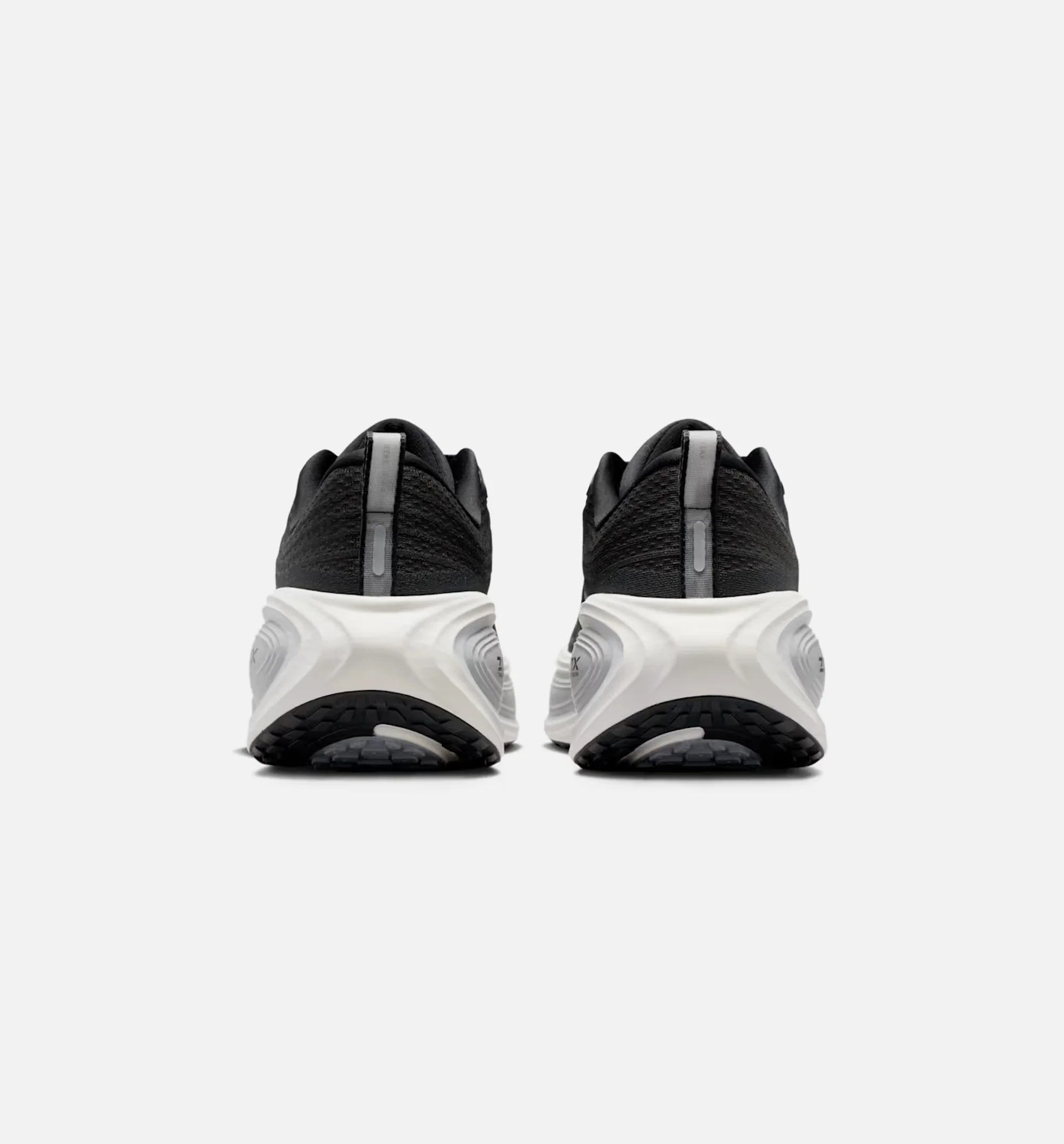 Vomero Plus Mens Lifestyle Shoe Anthracite Summit White Pure Platinum Wolf Grey