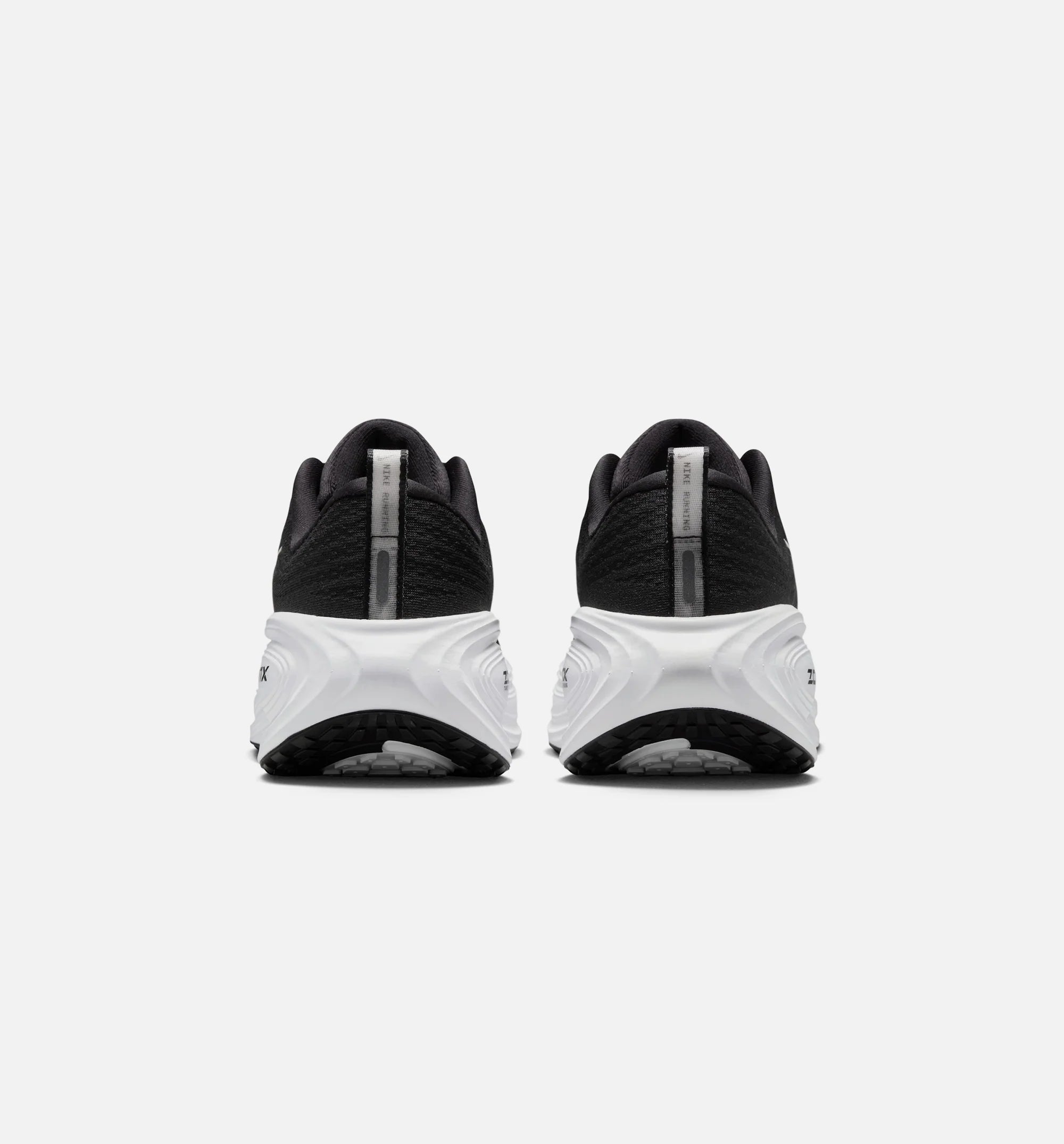 Vomero Plus Womens Lifestyle Shoe Black Cool Grey Metallic Dark Grey White