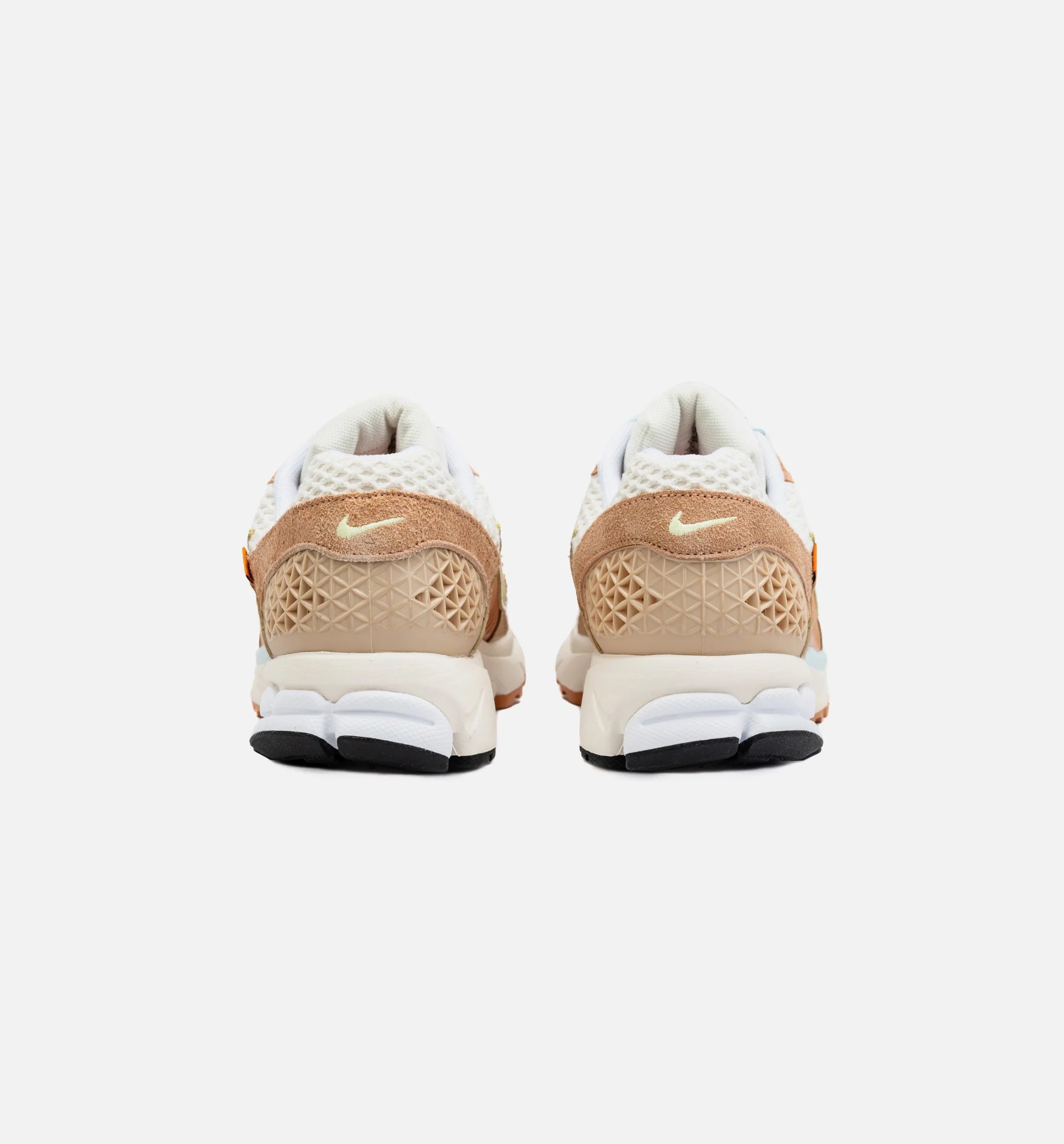 Zoom Vomero 5 Have A Nike Day Mens Lifestyle Shoe Pink Beige