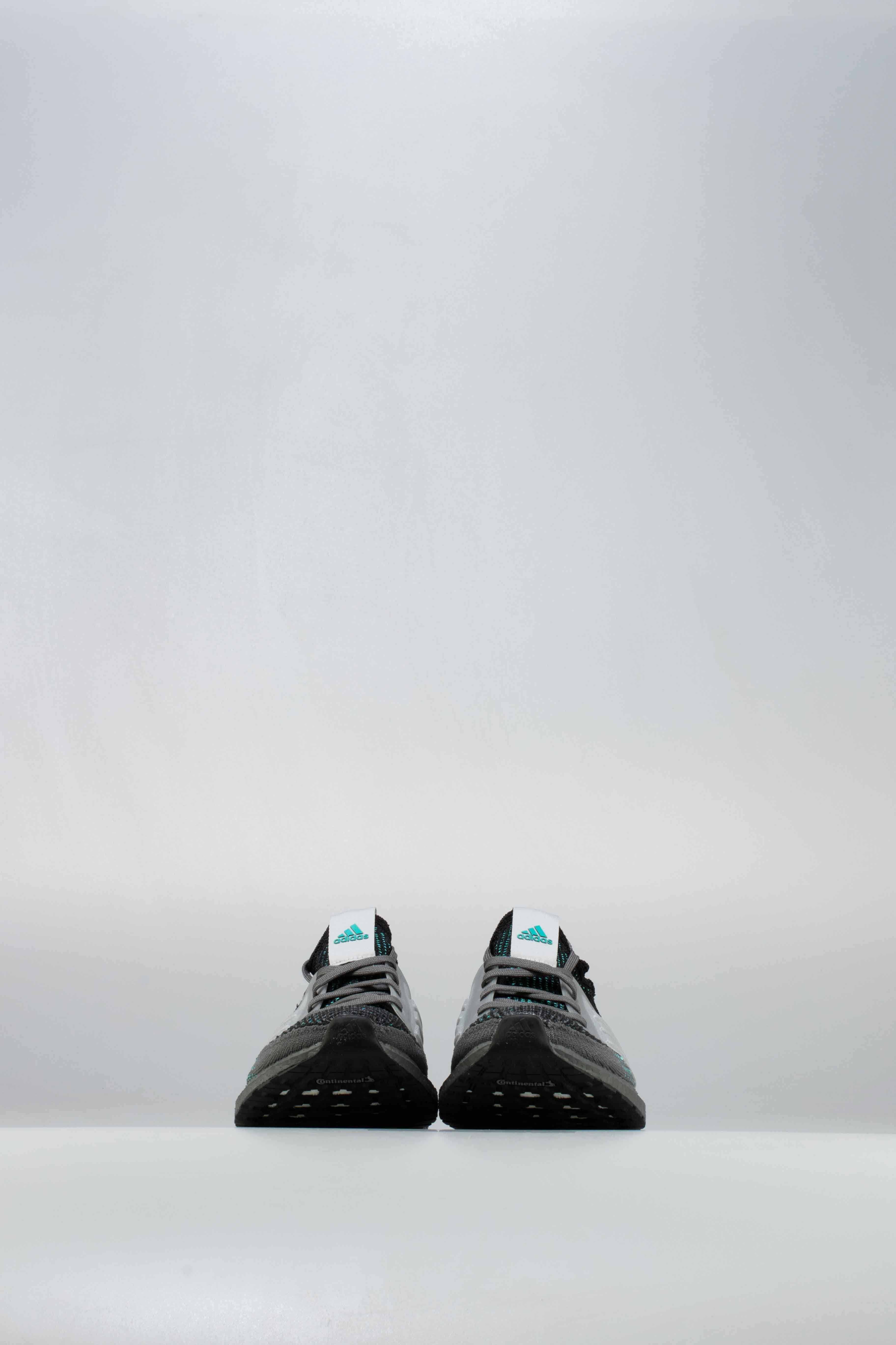 Ultraboost 19 Mens Running Shoe Black Grey