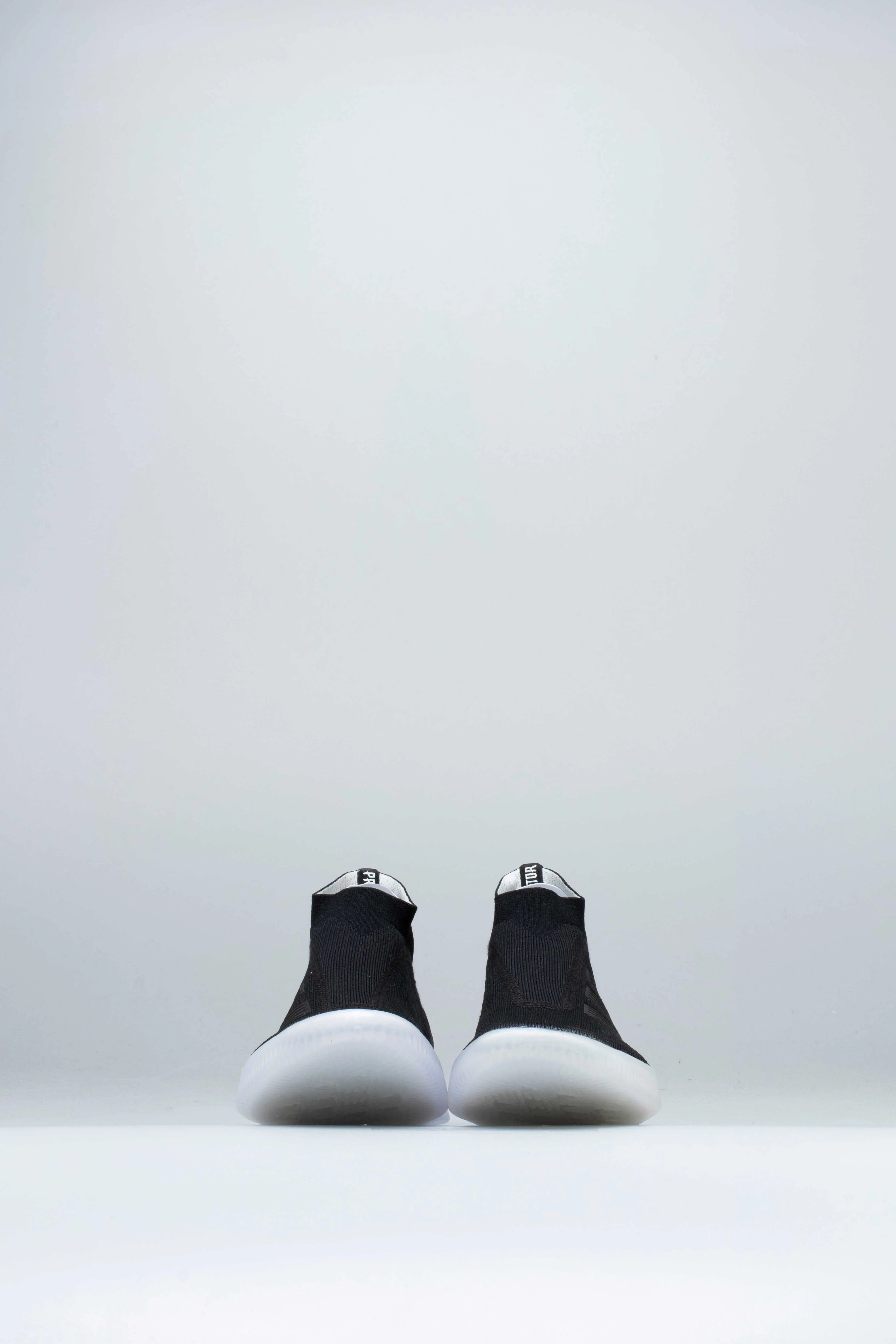 Predator Tango 18 Mens Shoe Core Black White