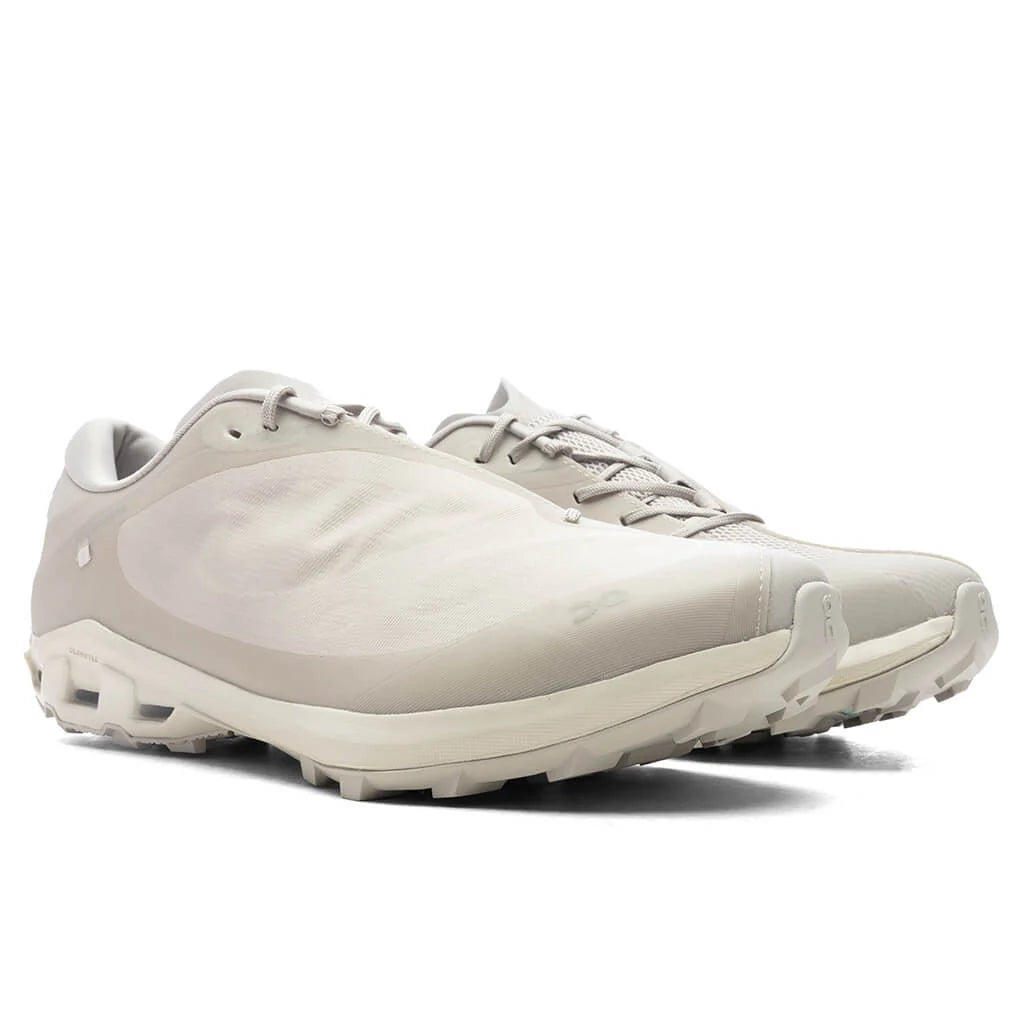 On x PAF Cloudventure Peak Ice Moondust