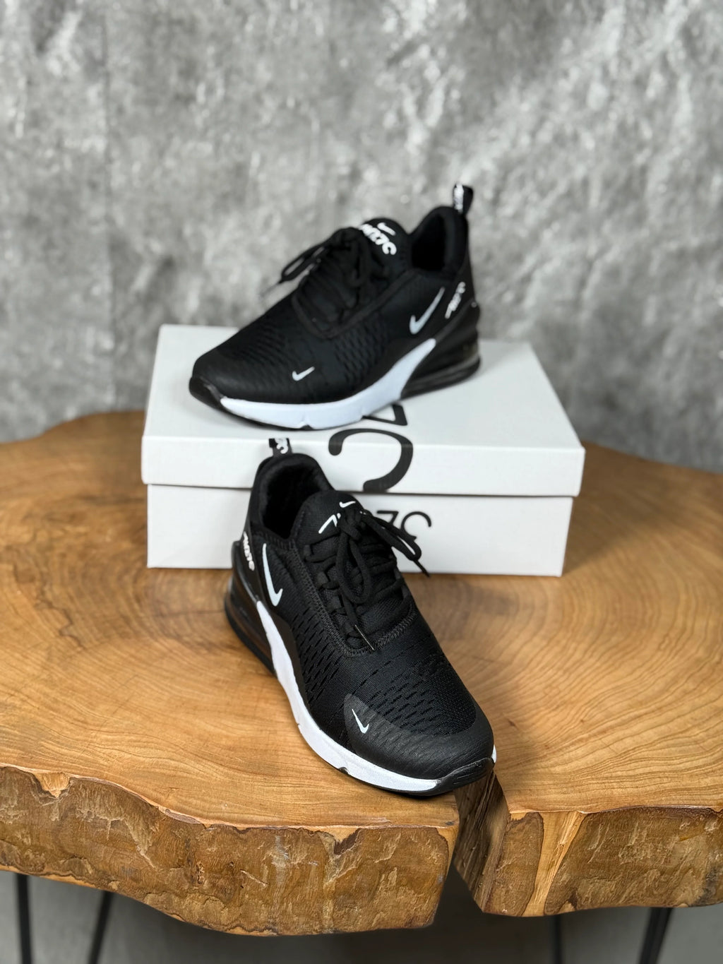 NIKE 270 MODEL