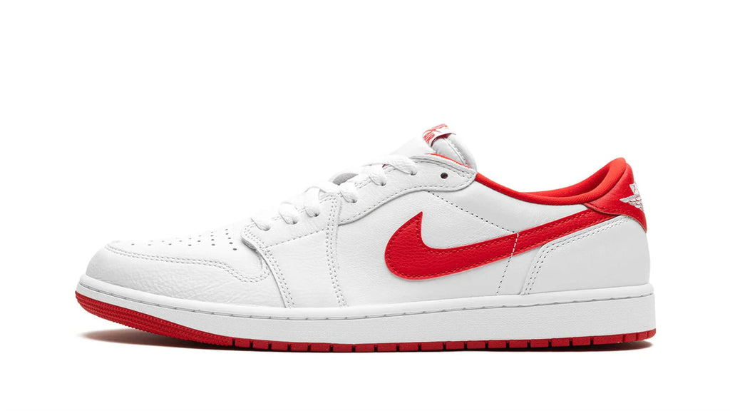 AIR JORDAN 1 MID WMNS University Red