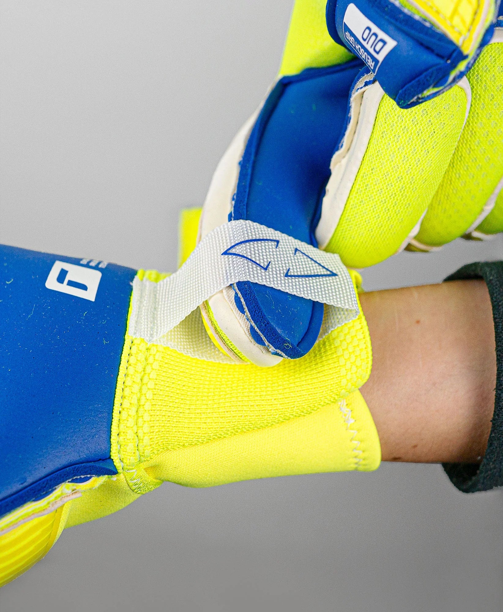 Reusch Attrakt Duo Ortho Tec Goalkeeper Gloves Fluo Yellow Blue