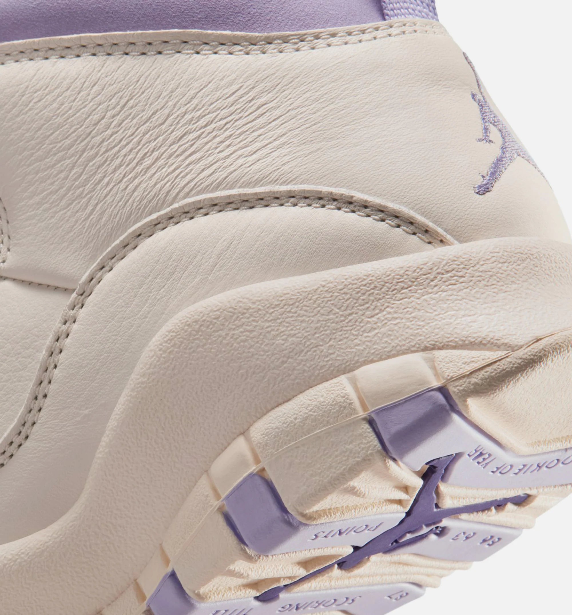 Air Jordan 10 Retro Hydrangeas Womens Lifestyle Shoe Chalk Hydrangeas Wild Grape