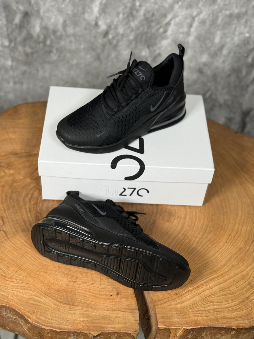 NIKE 270 MODEL