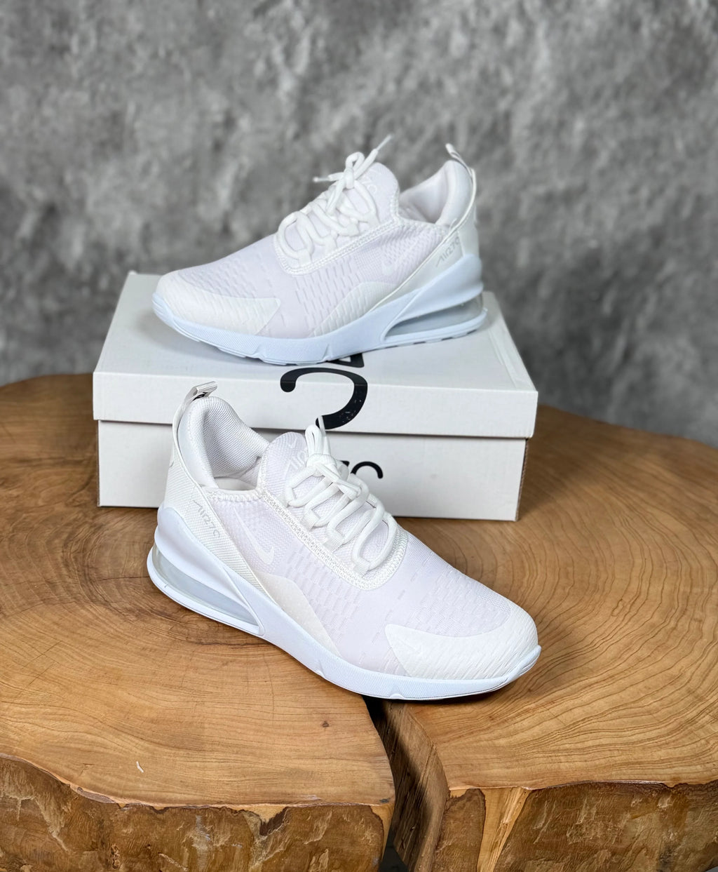 NIKE 270 MODELİ