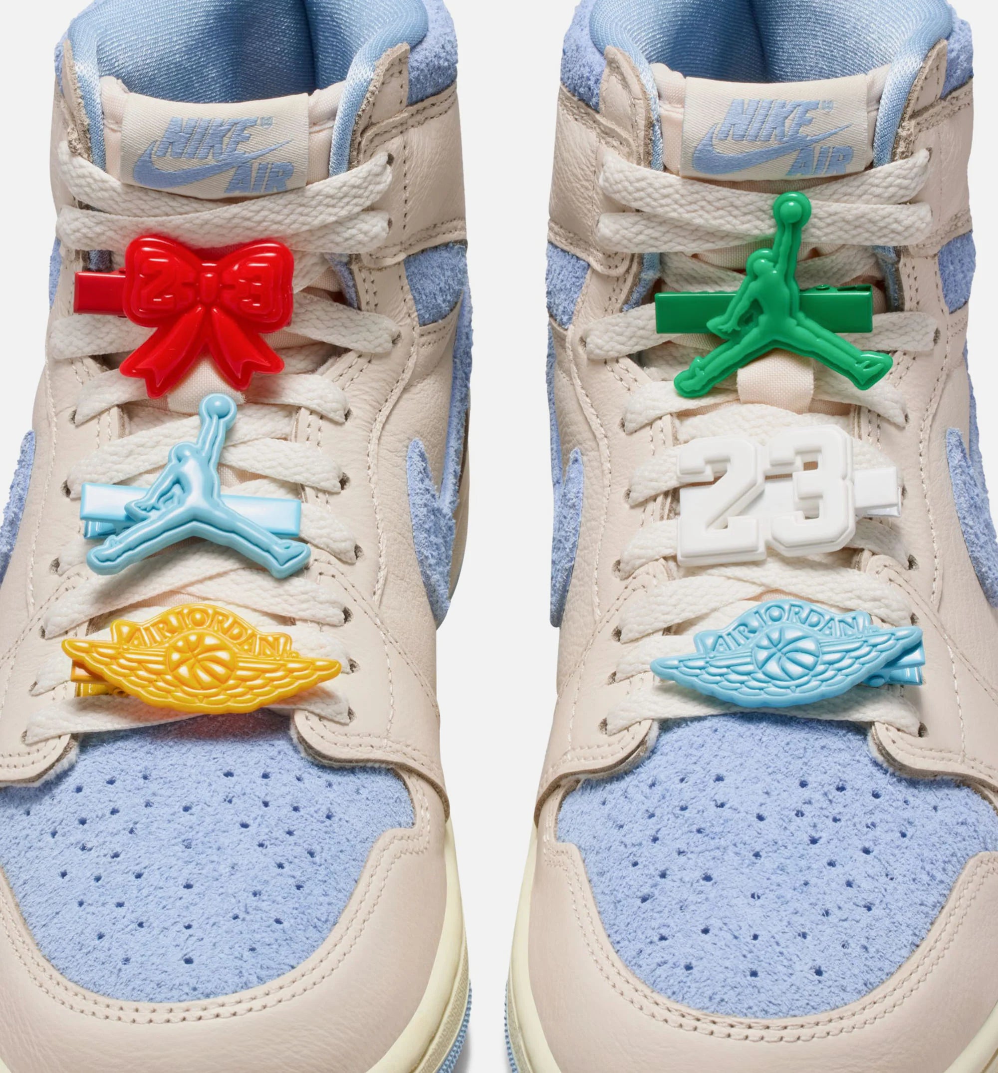 Air Jordan 1 Retro High OG Psychic Blue Womens Lifestyle Shoe Pale Ivory Psychic Blue Coconut Milk