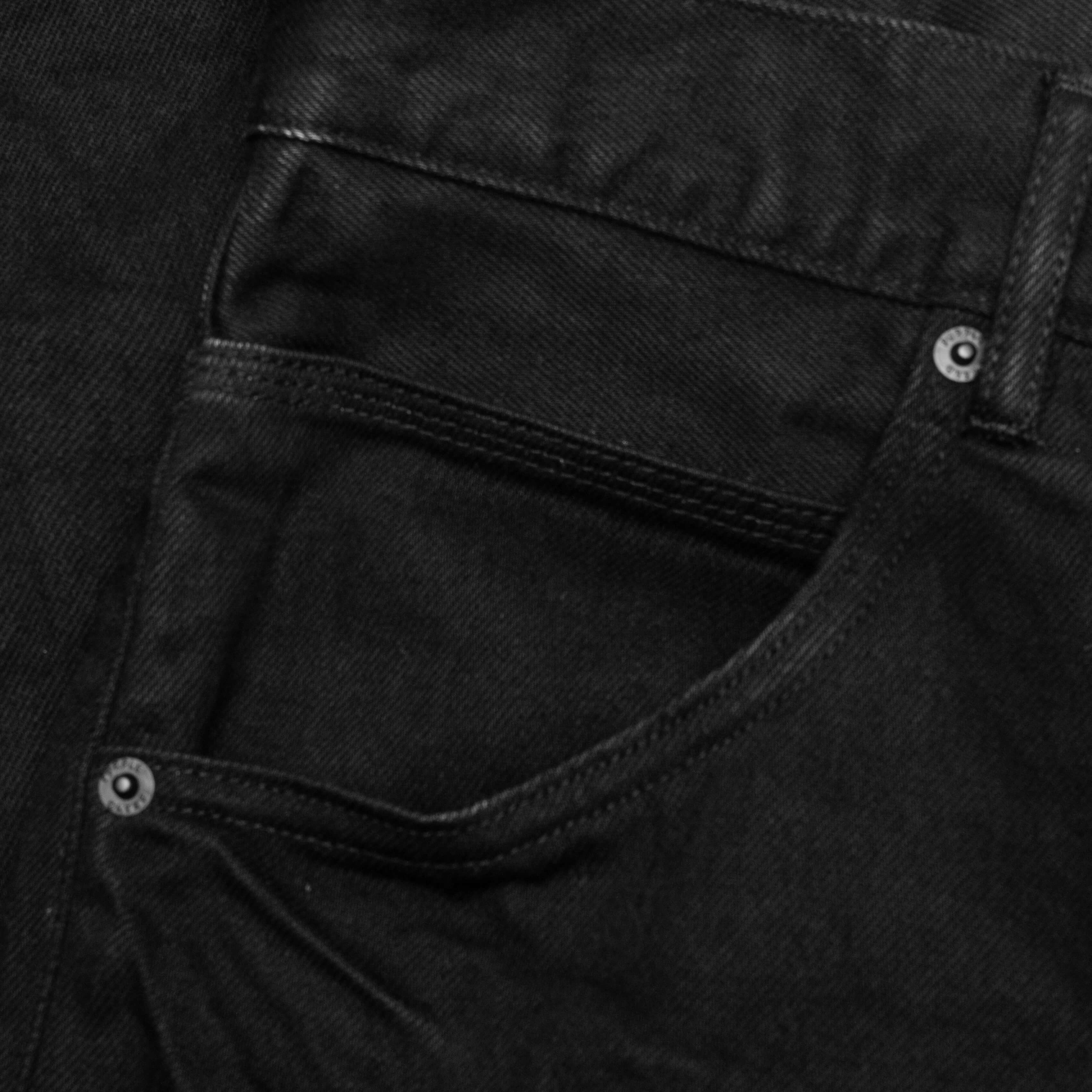 P018 Black Rinse