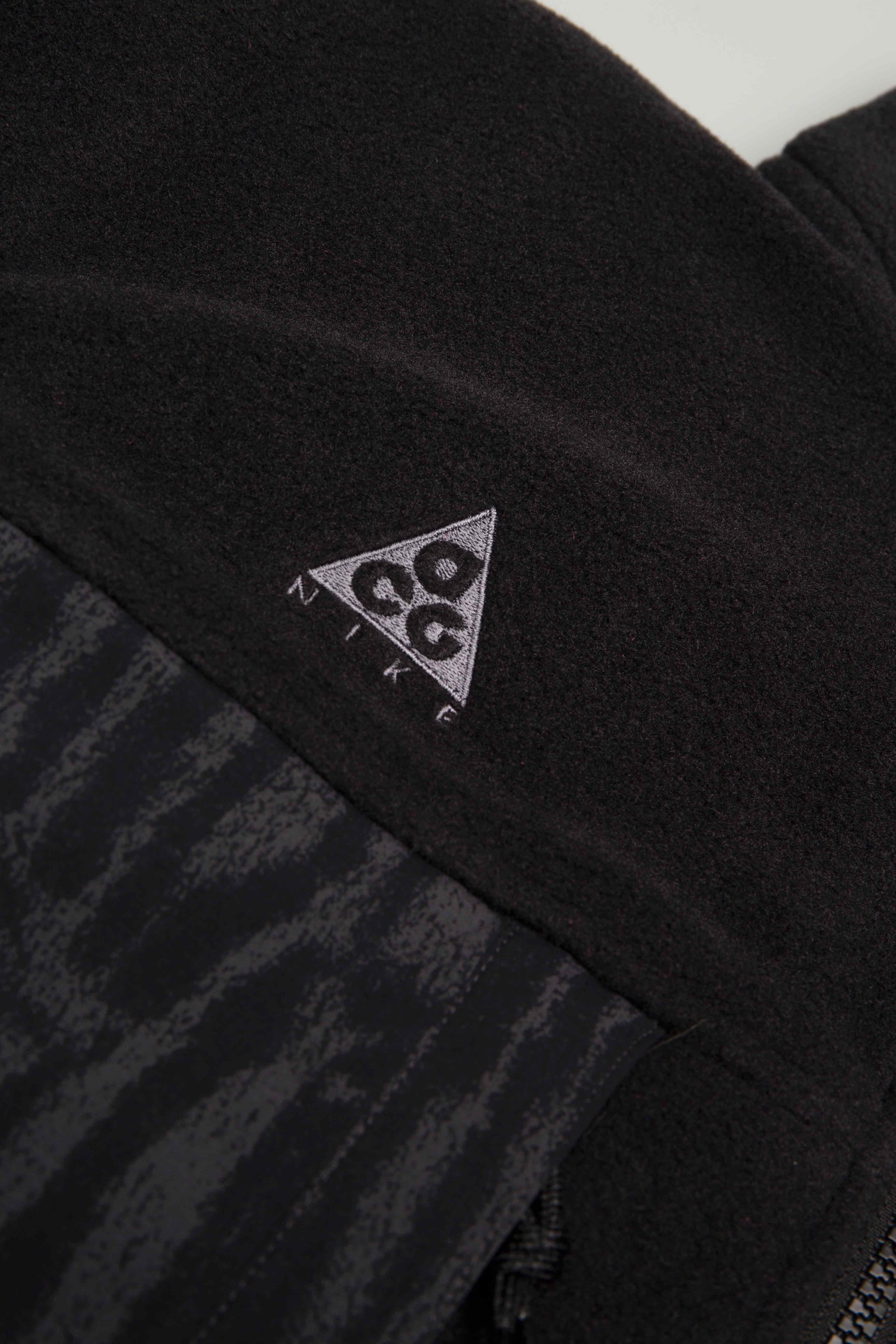 NRG ACG Microfleece Mens Jacket Black Black