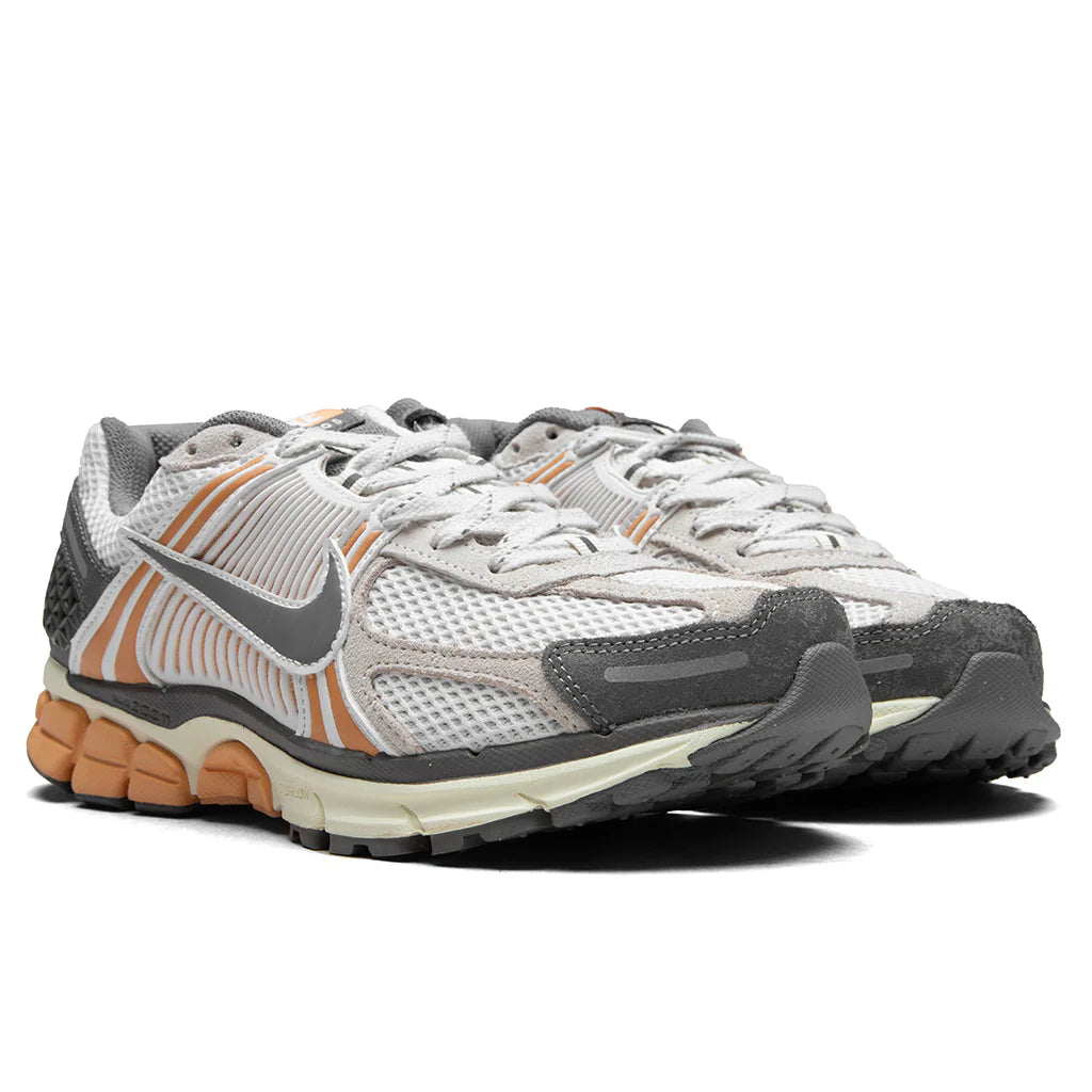 Zoom Vomero 5 Phantom Flat Pewter Copper Moon