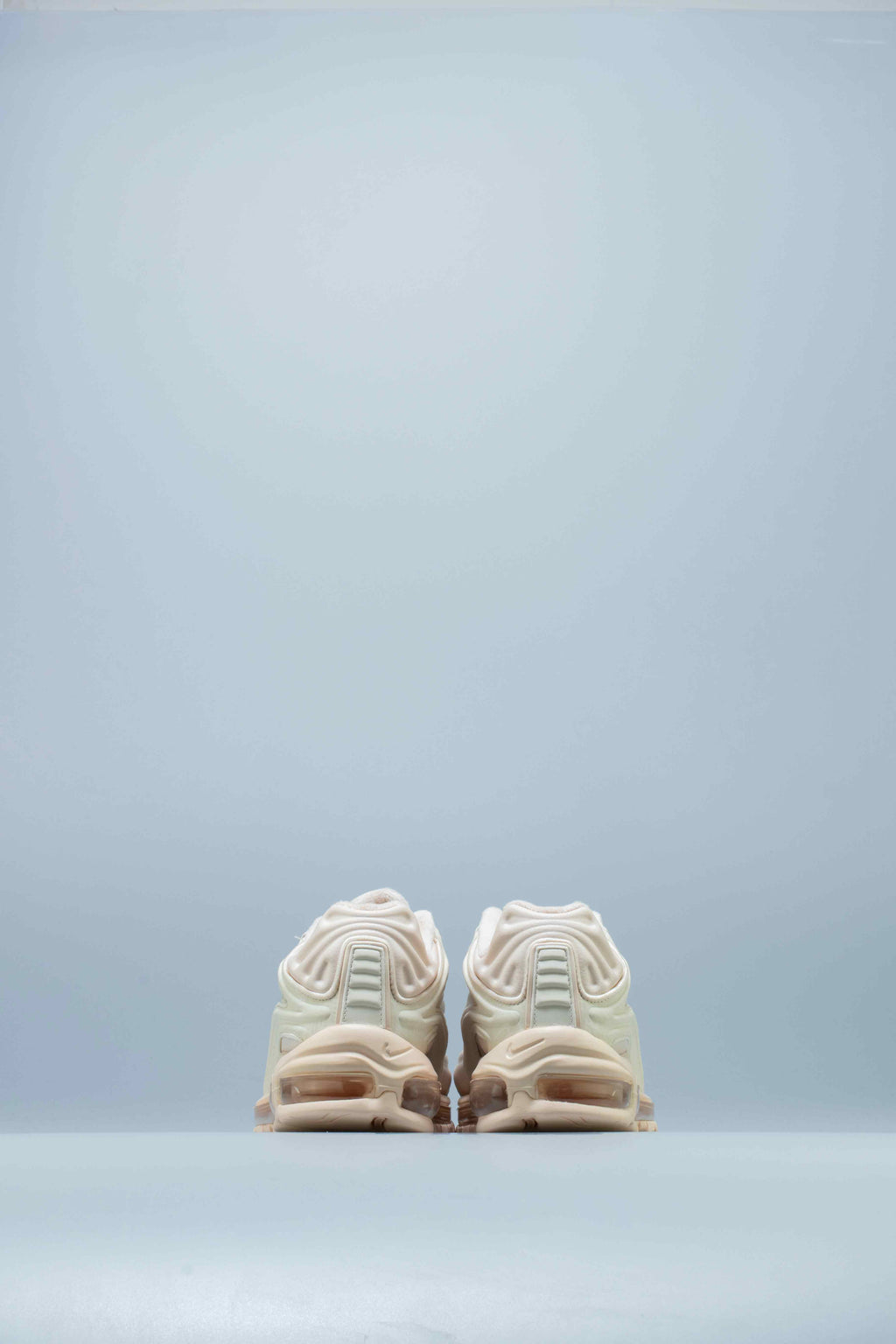 Air Max Deluxe SE Womens Shoe Guava Ice Guava Ice