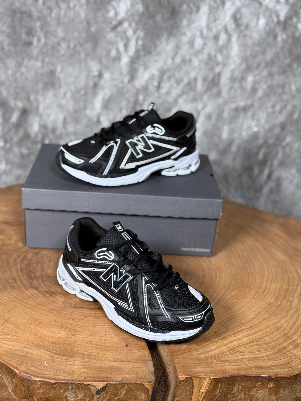 NEW BALANCE 1906
