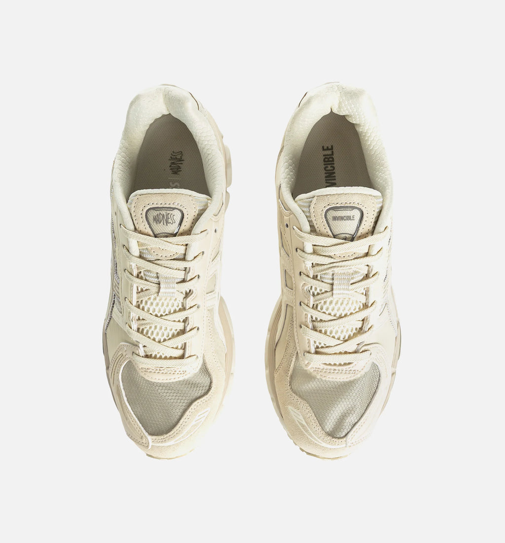 Gel Kayano 121 Invincible MDNS Mens Lifestyle Shoe Beige
