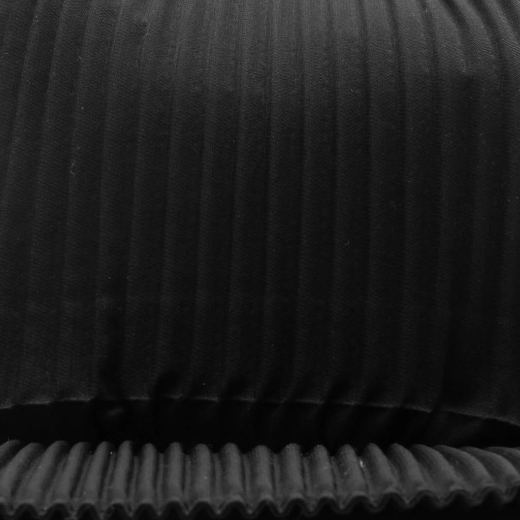 Pleats Cap Black