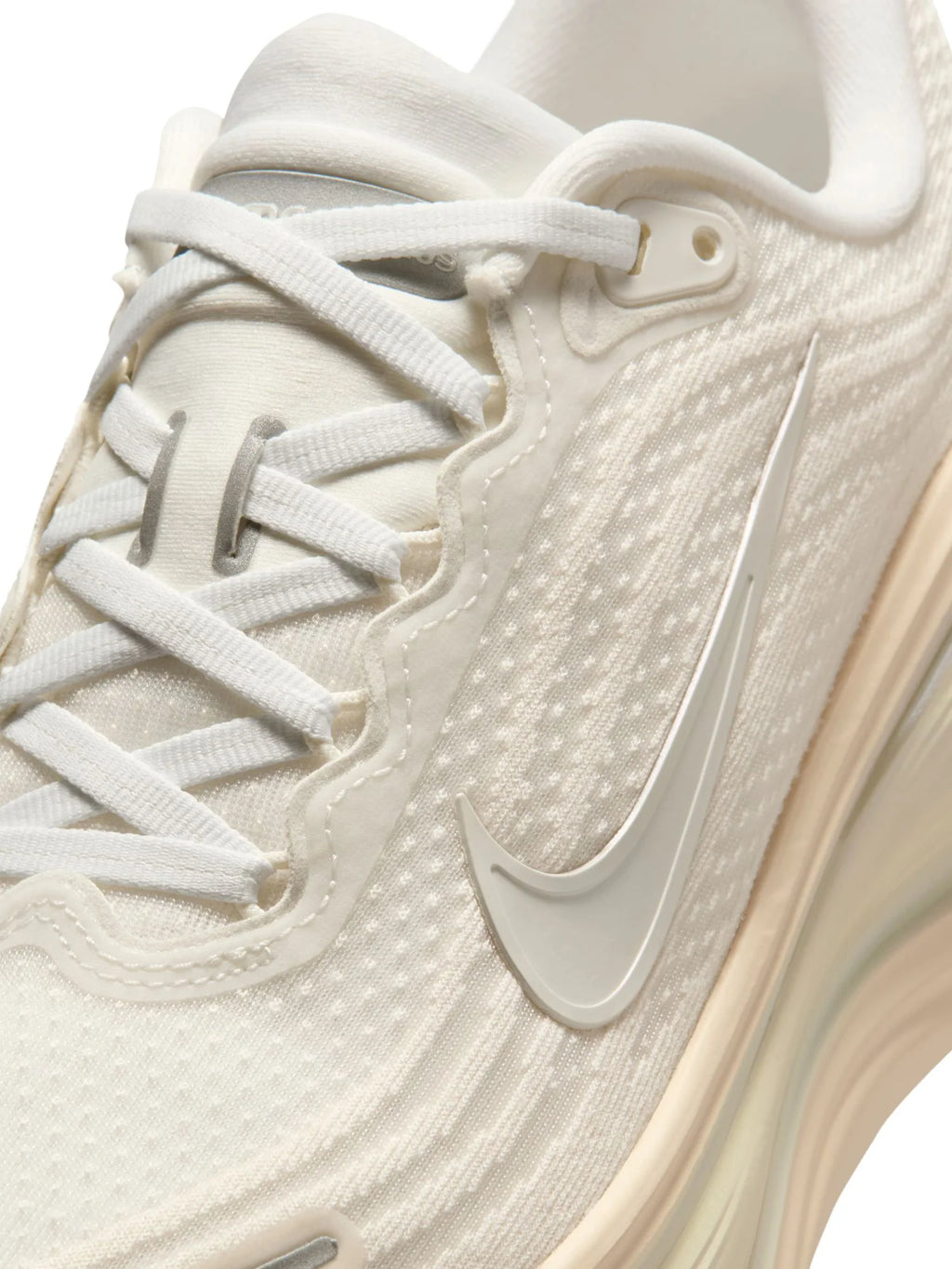 Nike Air Zoom Vomero Plus Womens Shoes