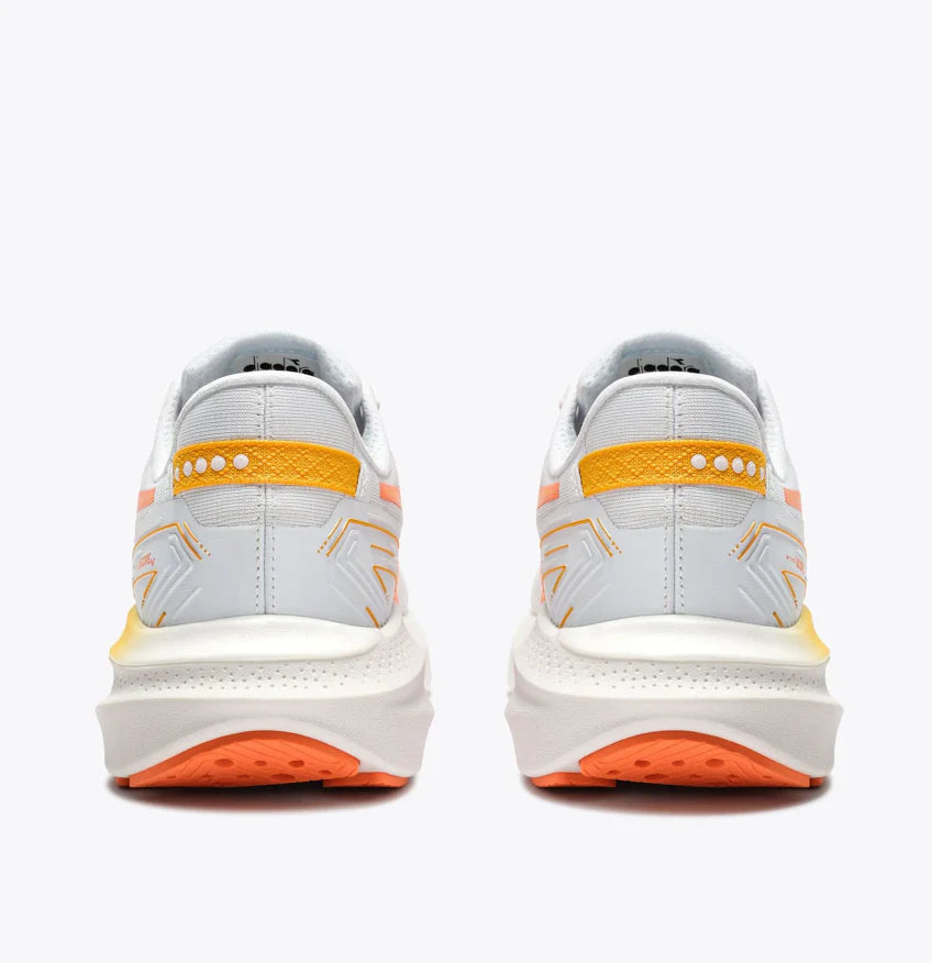 Mens Diadora Mythos Blushield Vigore 5