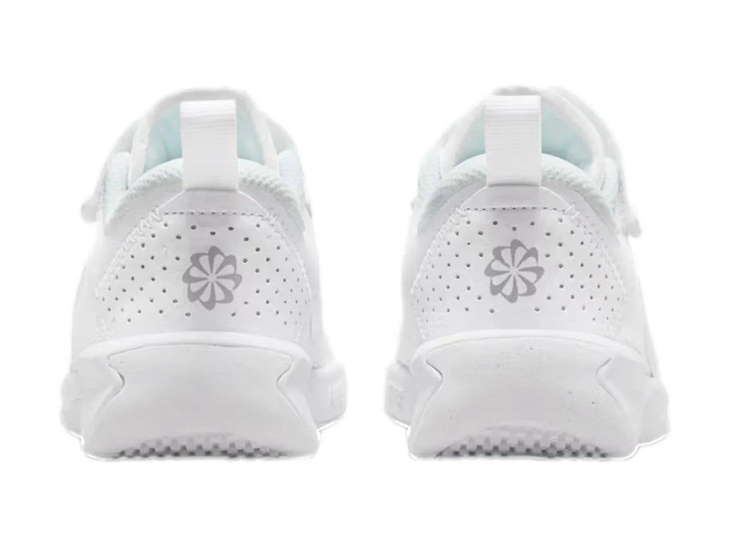 Tenis Nike Omni Multi Court Blanco para Niño